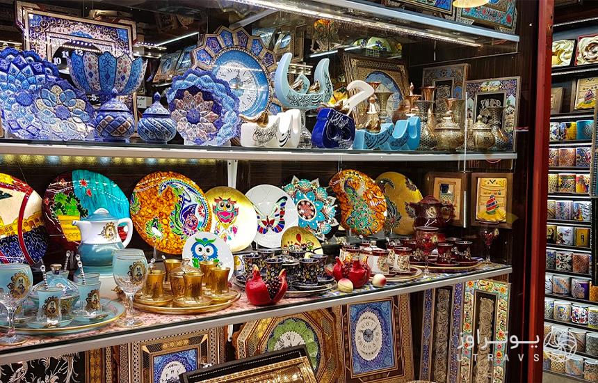 Souvenirs and handicrafts besat shopping mall